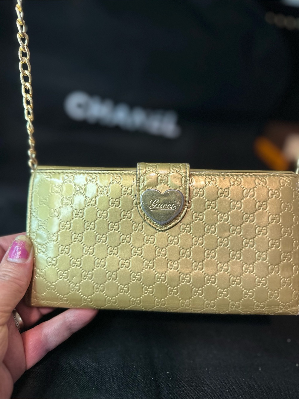 Auth GUCCI Gold Leather Wallet W/Chain, Heart Gg Yellow Leather Italy - Picture 3 of 12